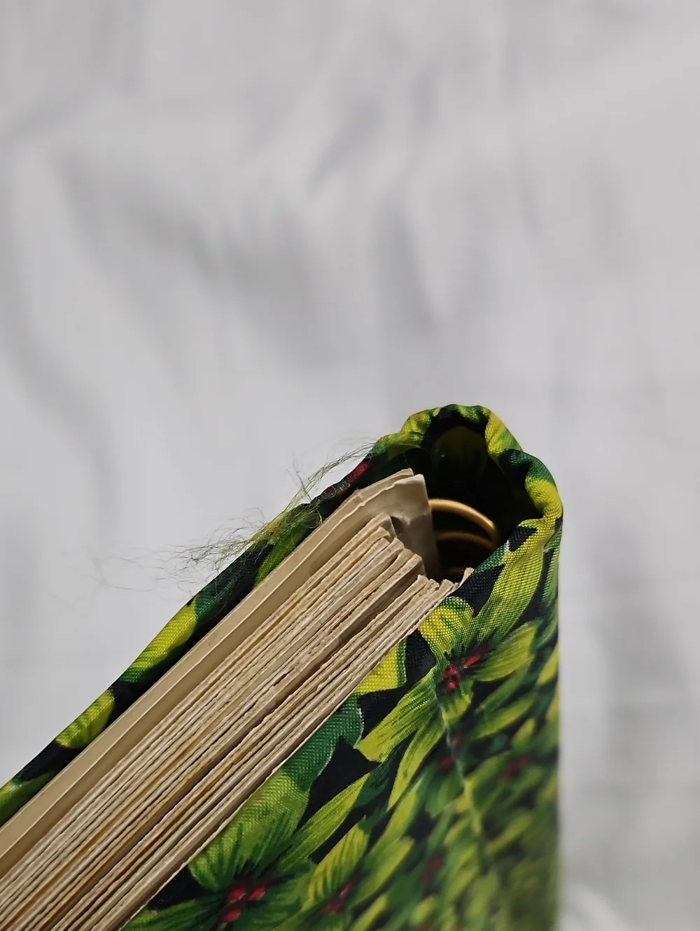 Vintage Green Floral Fabric Photo Album Scrap Book Spiral Bound Groovy